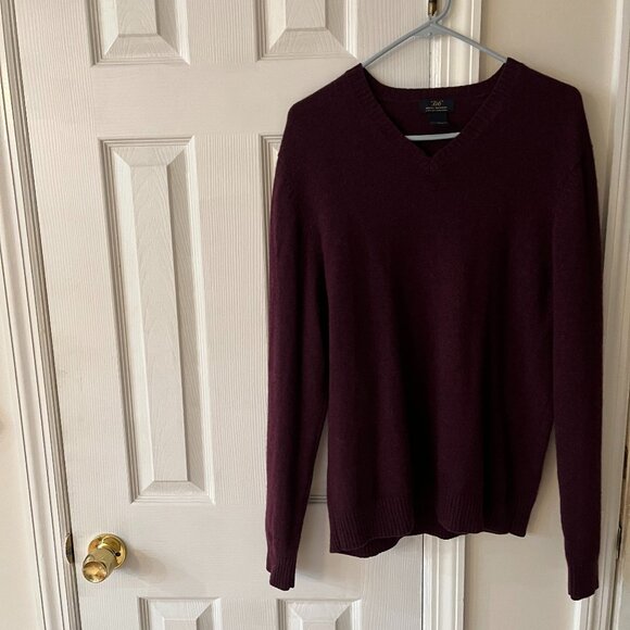 Brooks Brothers Scottish Lambswool Sweater V Neck Bergandy Size L - Picture 1 of 4